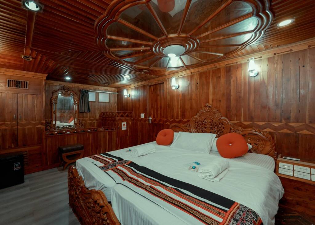 Master Suite(1) Large