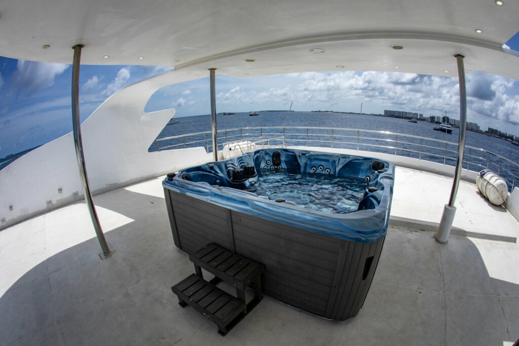SeaRose II Sun deck jacuzzi